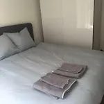 Keizerstraat Apartment, 2 Mins To Beach